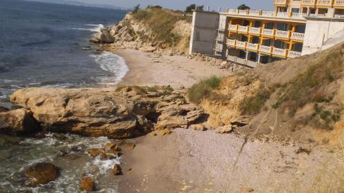 Apartments Garkovi In Laguna Beach