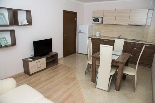 Apart Lev