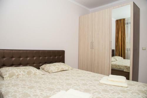 Apart Lev