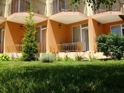 Aura Family Hotel