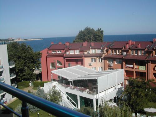 Apartments In Oasis Complex