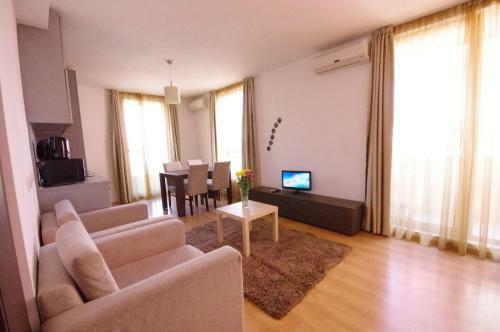 Academica Aparthotel