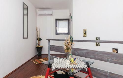 Four-bedroom Holiday Home In Plaski
