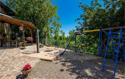 Four-bedroom Holiday Home In Plaski