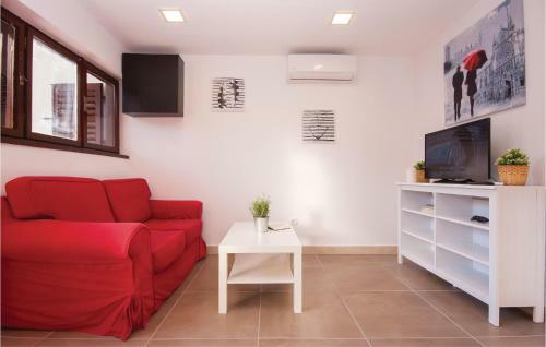 Two-bedroom Apartment In Jadrija