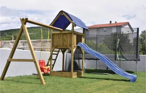 Four-bedroom Holiday Home In Dicmo