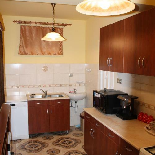 Hostal Bencsik Tanya Szentkir�ly