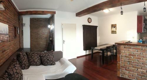 Apartment Kustudic