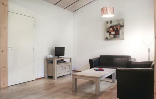 Two-bedroom Holiday Home In Vledder