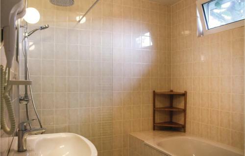 Three-bedroom Holiday Home In Vlagtwedde