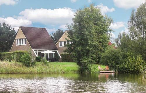 Three-bedroom Holiday Home In Vlagtwedde