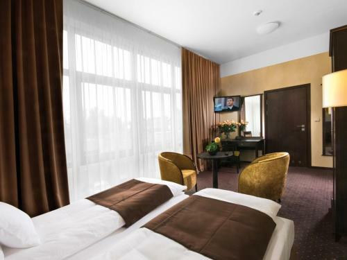 Hotel Senator
