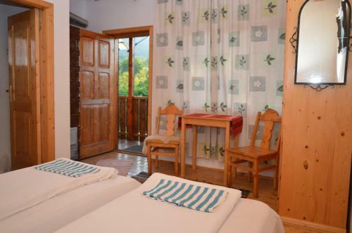 Hostal Pensiunea Morariu