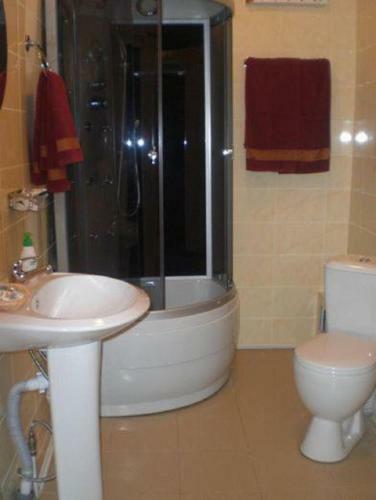 Cottage In Verkhniy Bor