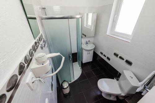 Hostal Furnished Rooms Dursoley