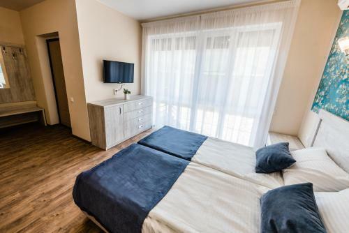 Hostal Furnished Rooms Dursoley
