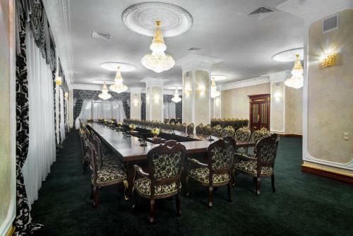 Artis Plaza Hotel