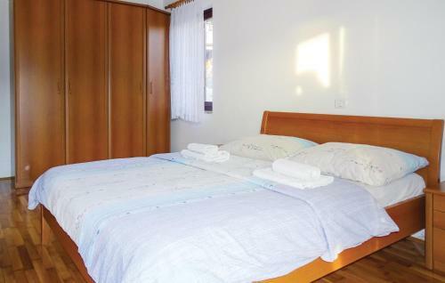 Apartment Dobravlje 11