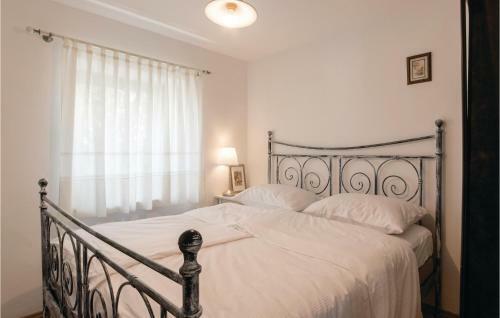 Four-bedroom Holiday Home In Sela Na Krasu
