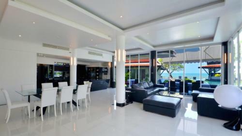 Villa Divinity