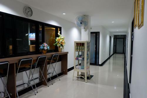 The Gun Hotel