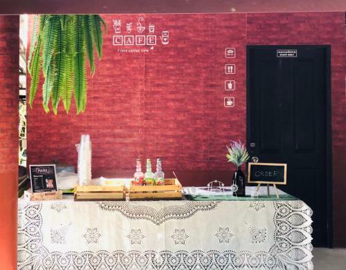 Hotel Baan Ruen Rim Nam