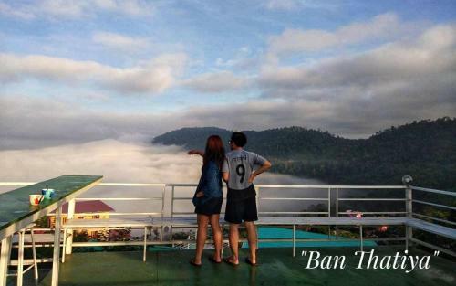 Hotel Baan Thatiya Resort