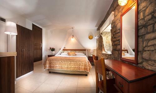 Hotel The Castle