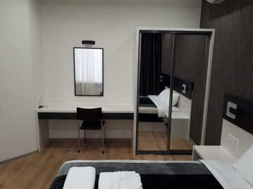 Iris Apartments