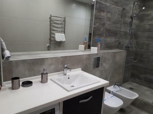 Iris Apartments