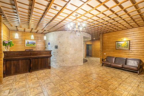Hotel Bird Valley