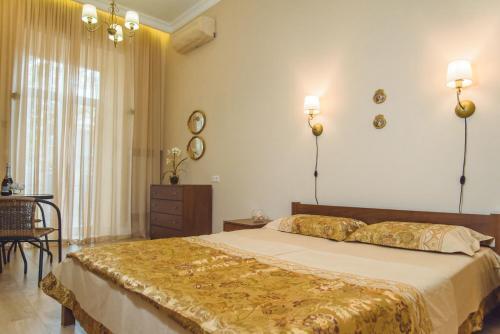Apartment On Bunina 25