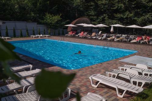 Erney Laz Hotel