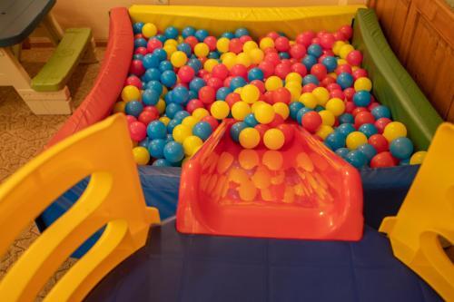 Erney Laz Hotel