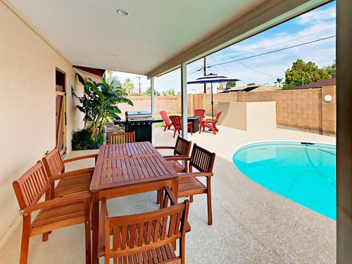 8226 E Northland Dr House