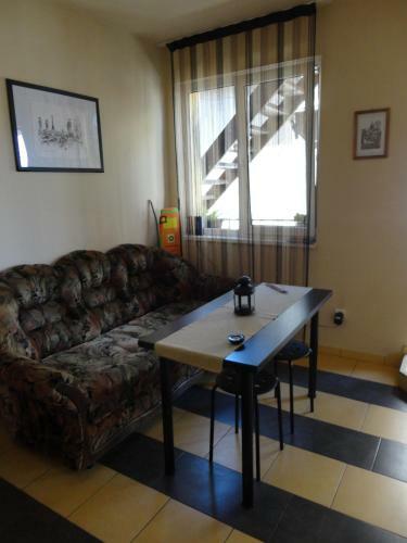 Hostal Avel Guest House