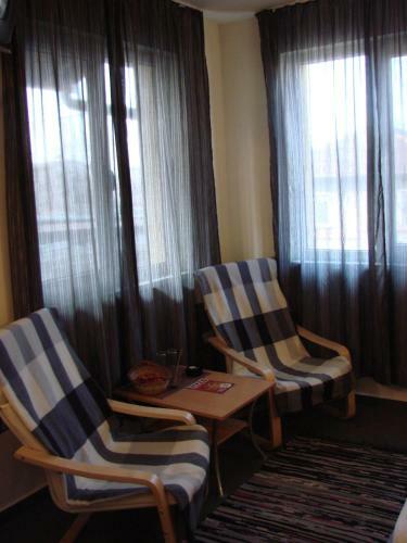 Hostal Avel Guest House