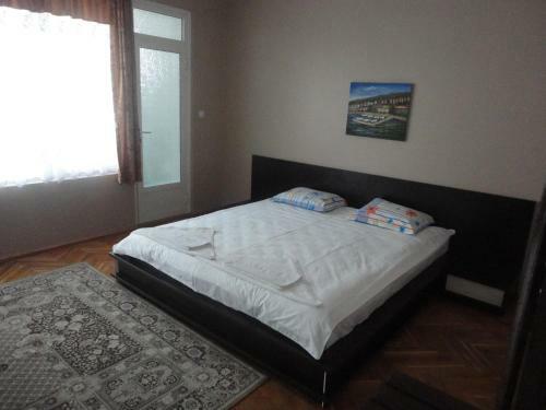 Hostal Guest Rooms Casa Luba