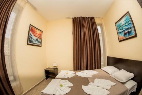 Aparthotel Gallery Suites