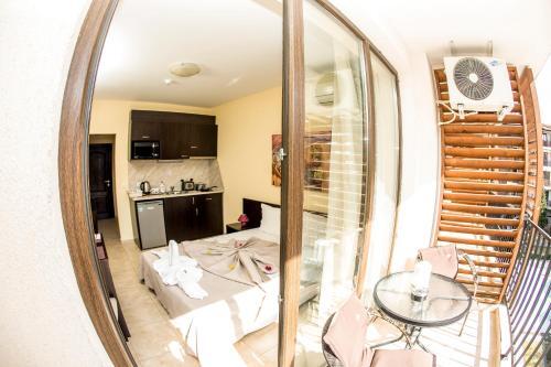 Aparthotel Gallery Suites