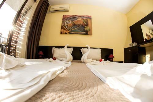 Aparthotel Gallery Suites
