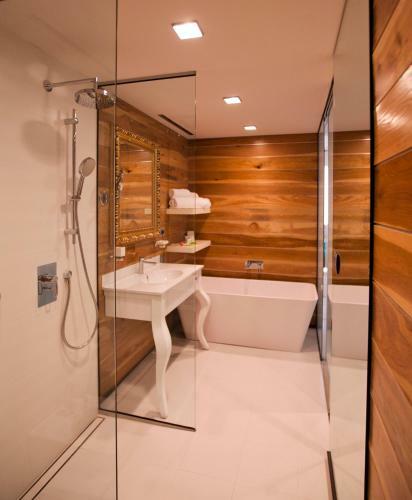 Graffit Gallery Design Hotel