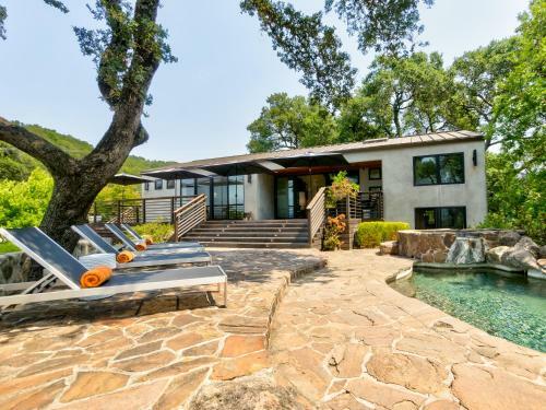 515 Cavdale Road Valley Home