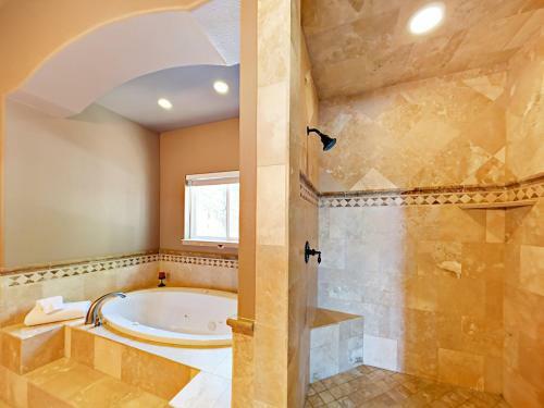 913 Lake Tahoe Blvd Home
