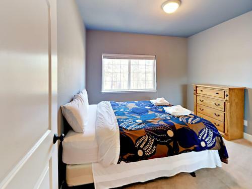 913 Lake Tahoe Blvd Home