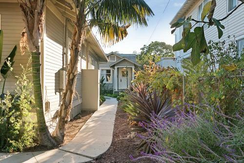 727 de La Vina Apartment Apts