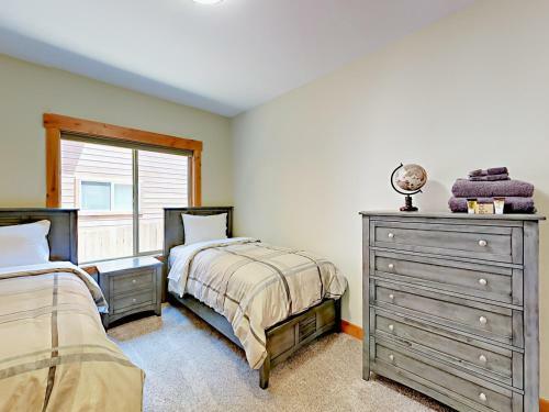 1573 Cree St Home