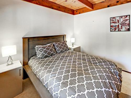 1262 Pine Valley Rd Home