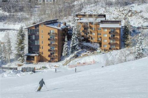 Storm Meadows East Slopeside - Se050