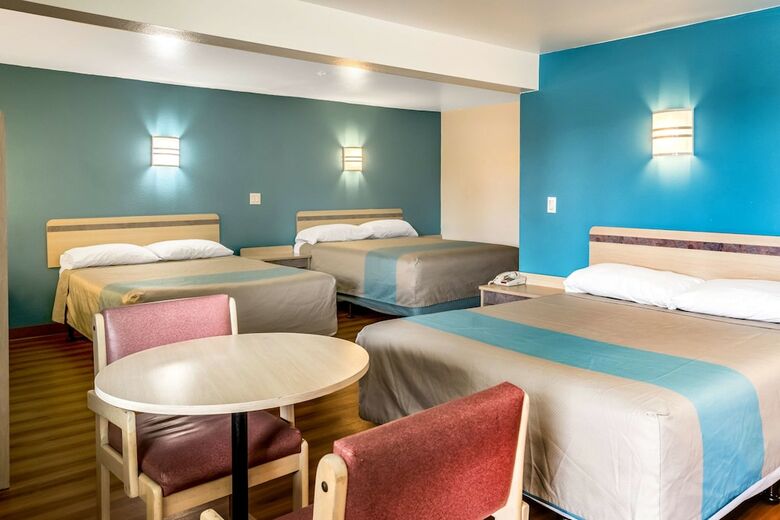 Motel 6 Albany, Or